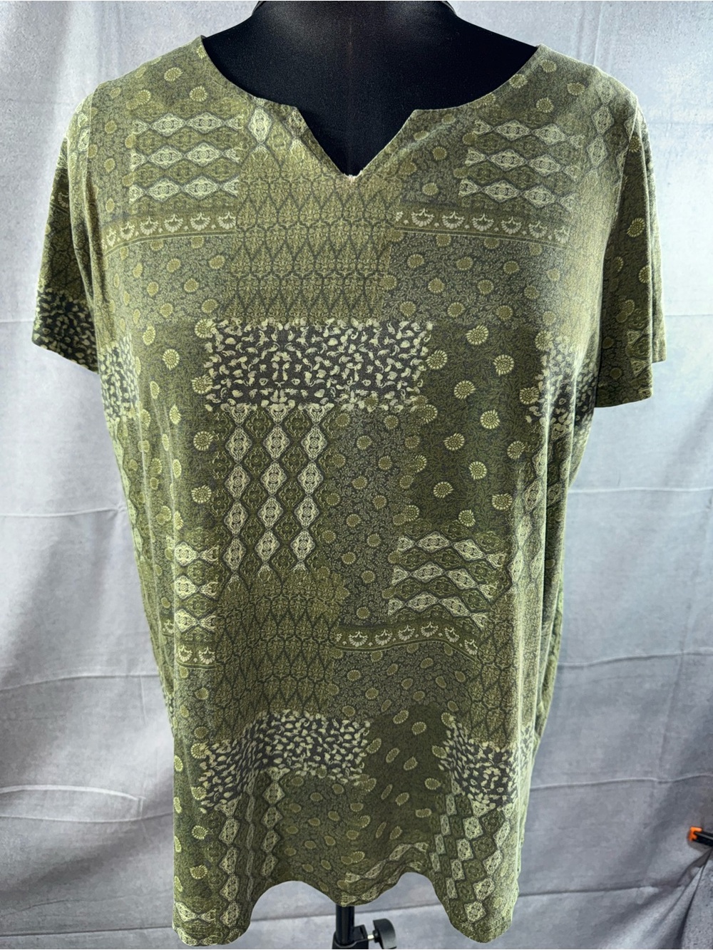 2915-Woman Within Olive Green Short Sleeve Patterned Tee